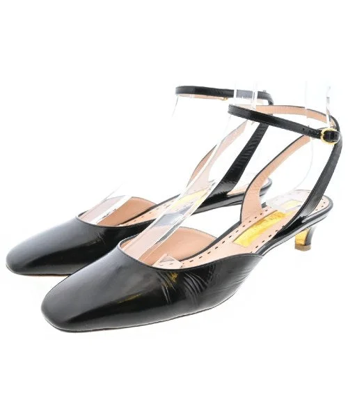 Rupert Sanderson Pumps/Heels---Fashionable Kitten Heels for Date Night