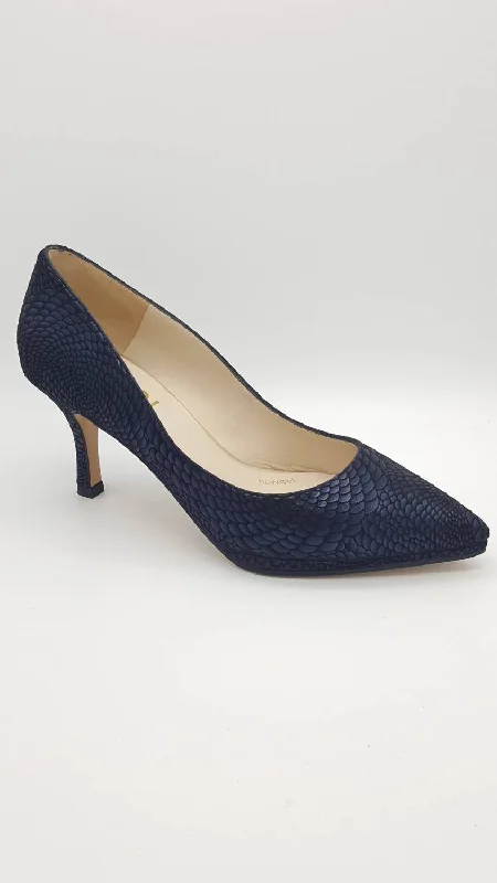 Versatile Heeled Sandals for Any Occasion---Evita Pumps In Navy