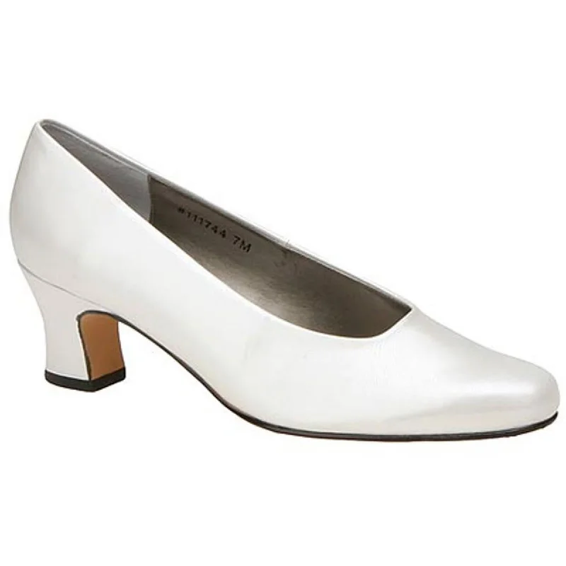 Stylish Slip-On Pumps for Quick Elegance---Mark Lemp Womens Vicki Leather Slip On Pumps