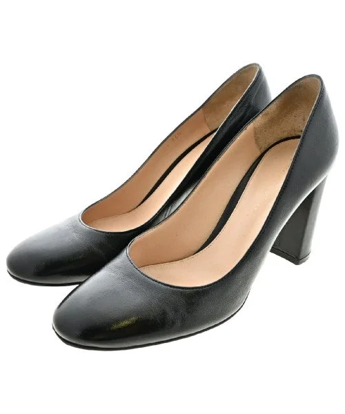 Gianvito Rossi Pumps/Heels---Fashionable Kitten Heels for Date Night