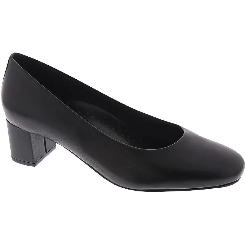 Stylish Slip-On Pumps for Quick Elegance---Trotters Womens Daria Slip On Round Toe Pumps