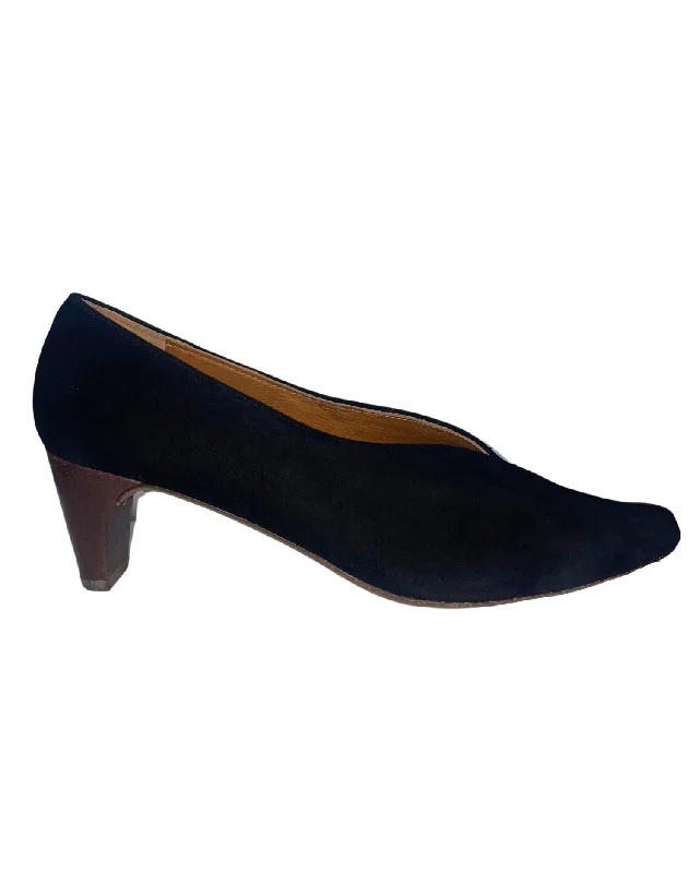 Affordable Suede Ankle Pumps for All-Day Wear--Women's Wynne Pump Shoes In Black Suede