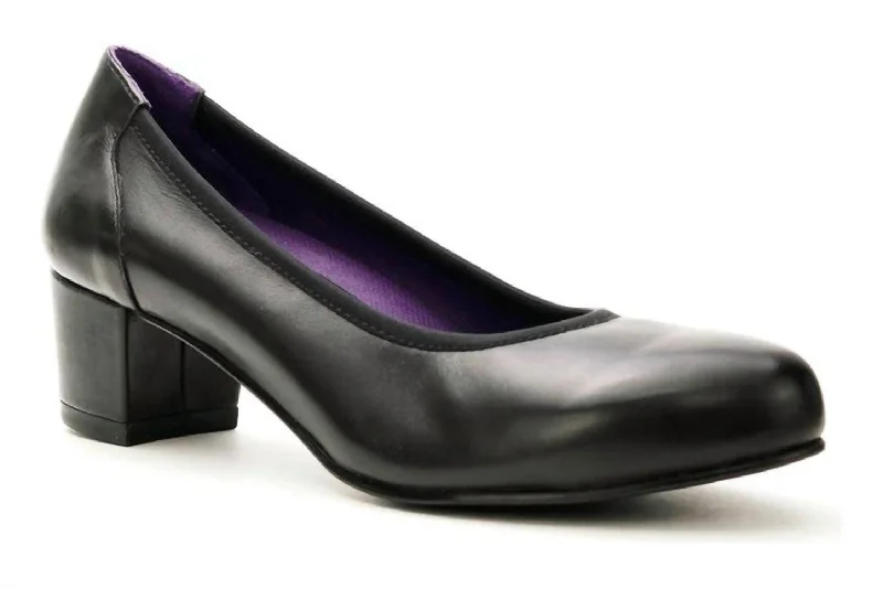 Women's Simona Leather Pump In Black---Comfortable Leather Pumps for Office and Everyday Wear