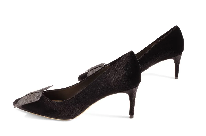 Luxurious Velvet Women's Pumps with Soft Finish---Elis Heeled Pump In Black Velvet