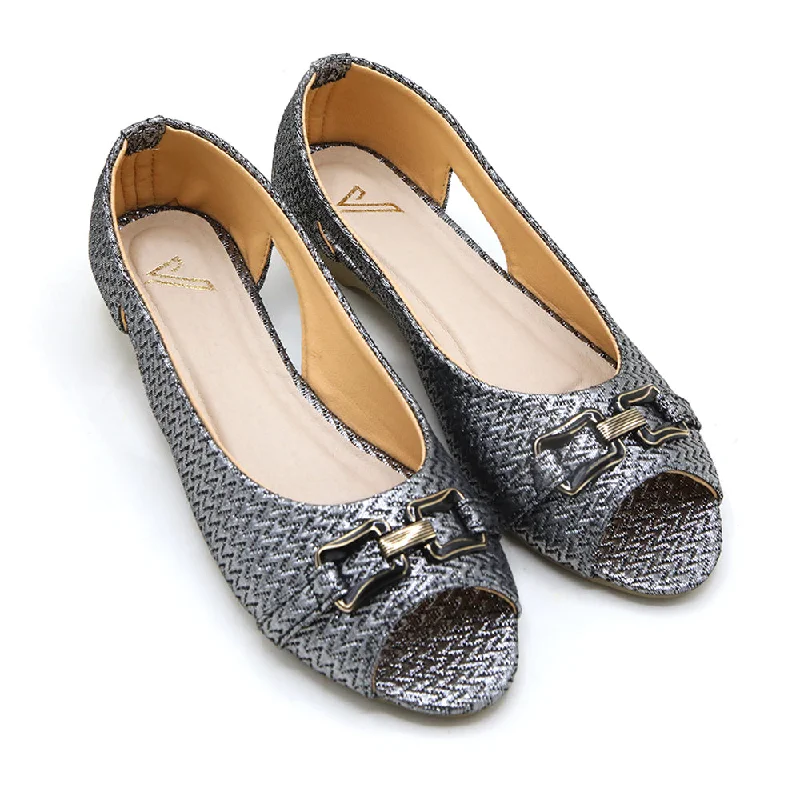 Versatile Heeled Sandals for Any Occasion---Women's Pumps - Grey