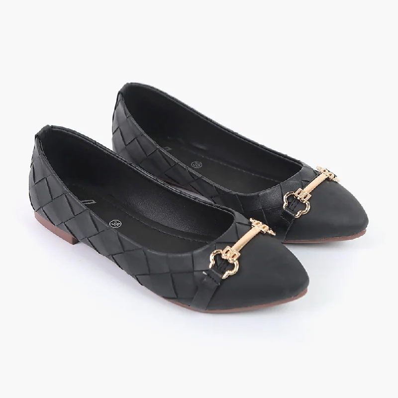 Versatile Heeled Sandals for Any Occasion---Women's Pump - Black