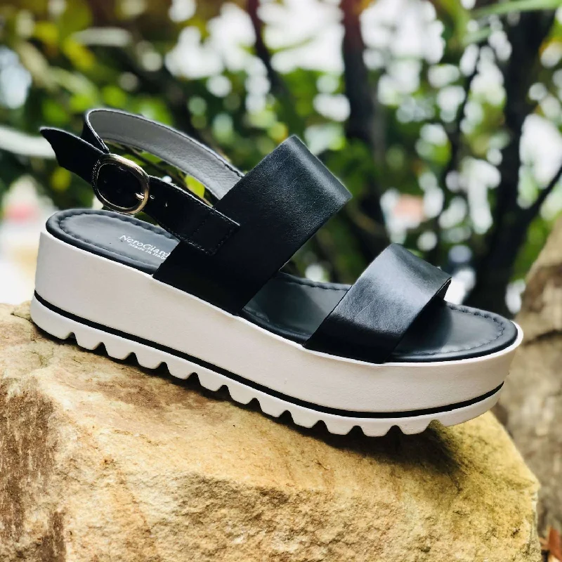 Versatile Heeled Sandals for Any Occasion---Eo 12581 In Black/white