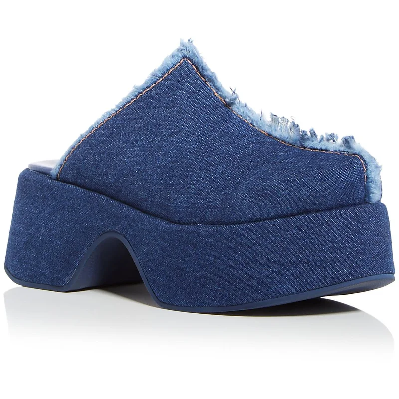 Stylish Slip-On Pumps for Quick Elegance---FARM Rio Womens Denim Slip On Mules