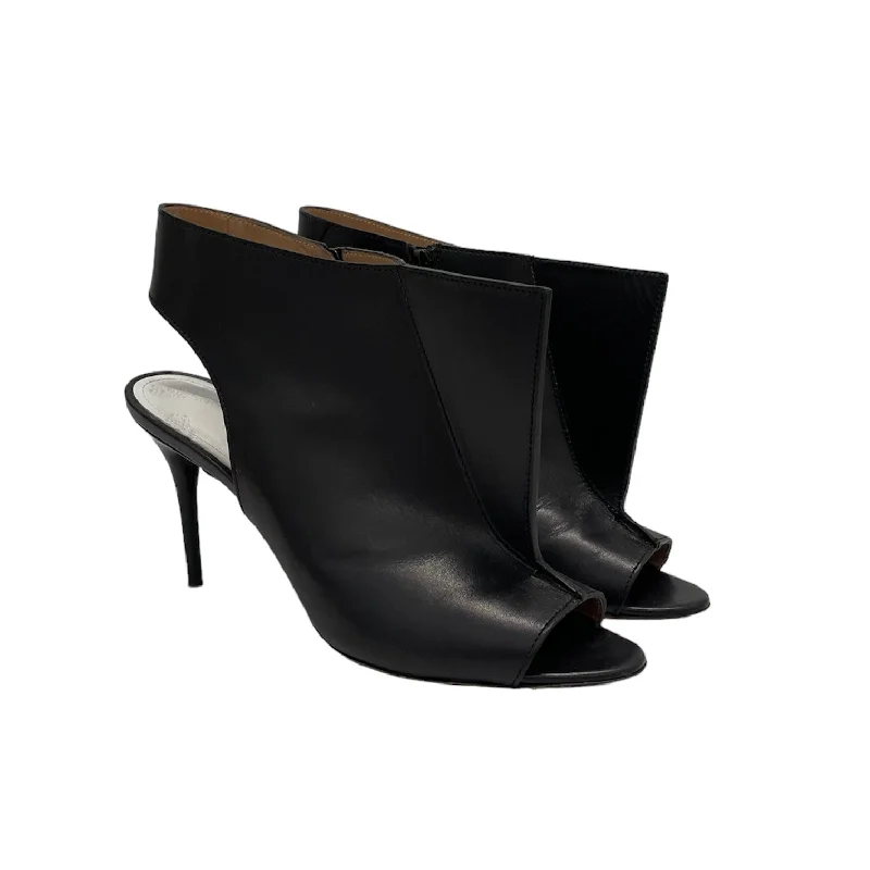 Maison Margiela/Heels/EU 37.5/Leather/BLK/---Comfortable Leather Pumps for Office and Everyday Wear