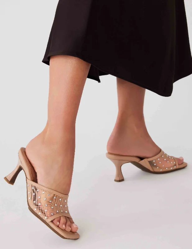 Julie Kitten Heel---Fashionable Kitten Heels for Date Night