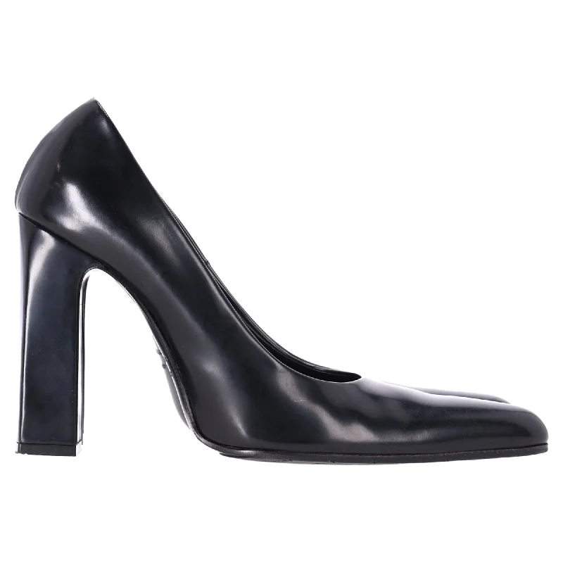 Balenciaga 110mm Round Toe Brushed Pumps In Black Leather---Comfortable Leather Pumps for Office and Everyday Wear