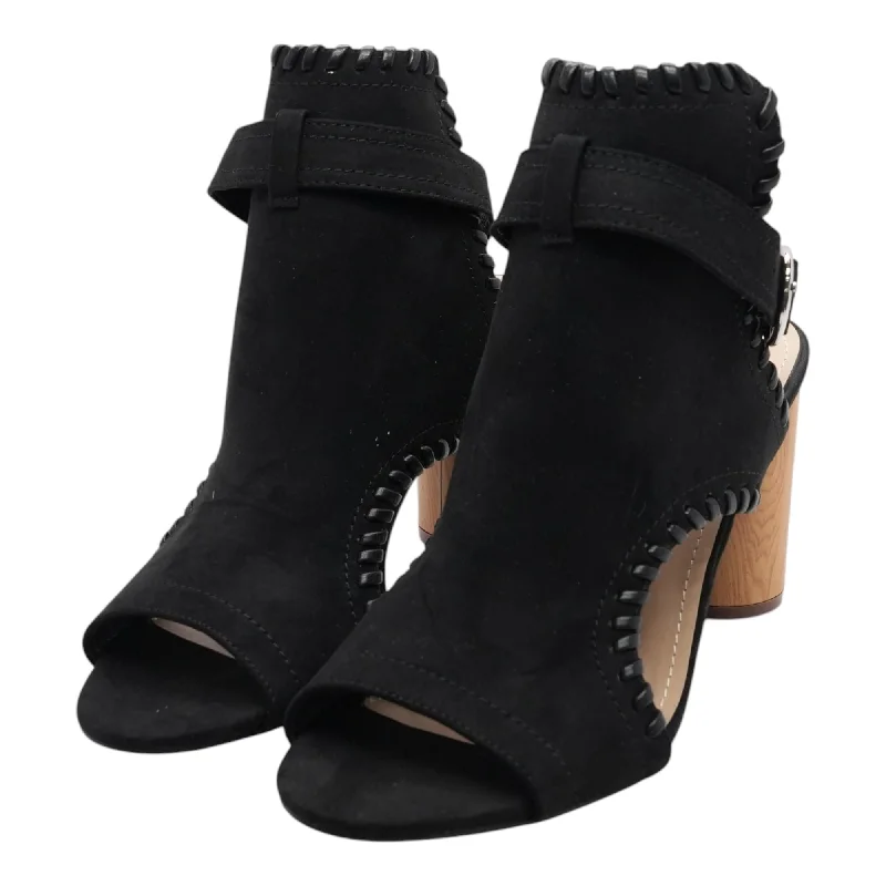 Trendy Chunky Heel Pumps for Casual Wear--Black Block Heels