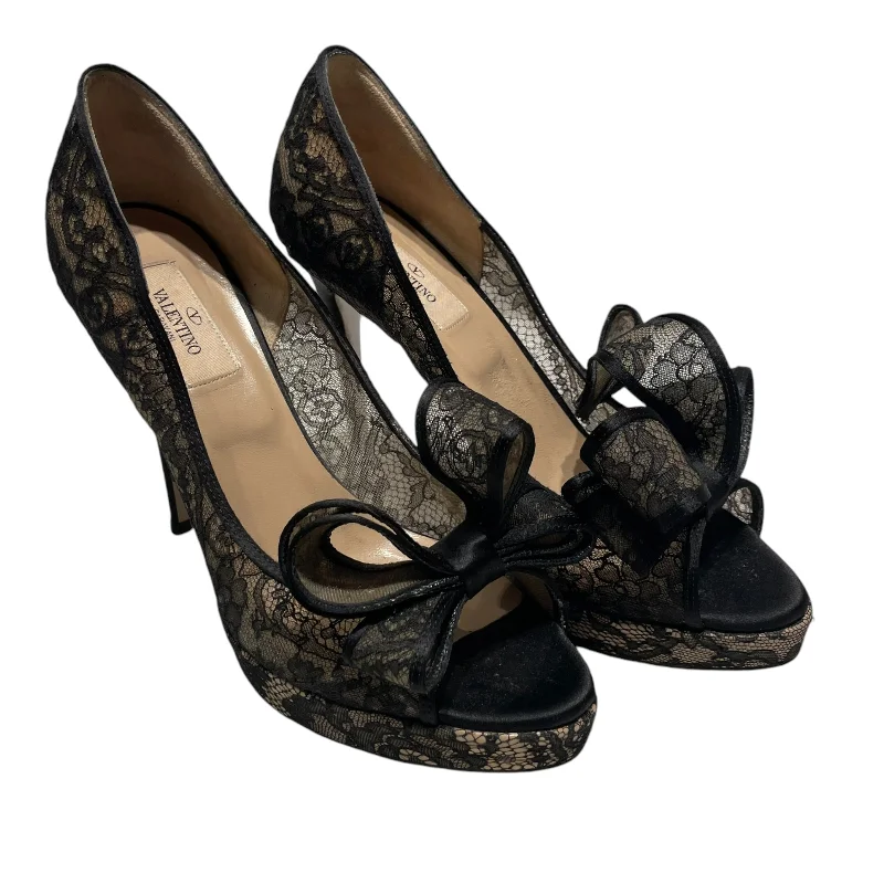 Versatile Heeled Sandals for Any Occasion---VALENTINO GARAVANI/Heels/EU 39/BLK/