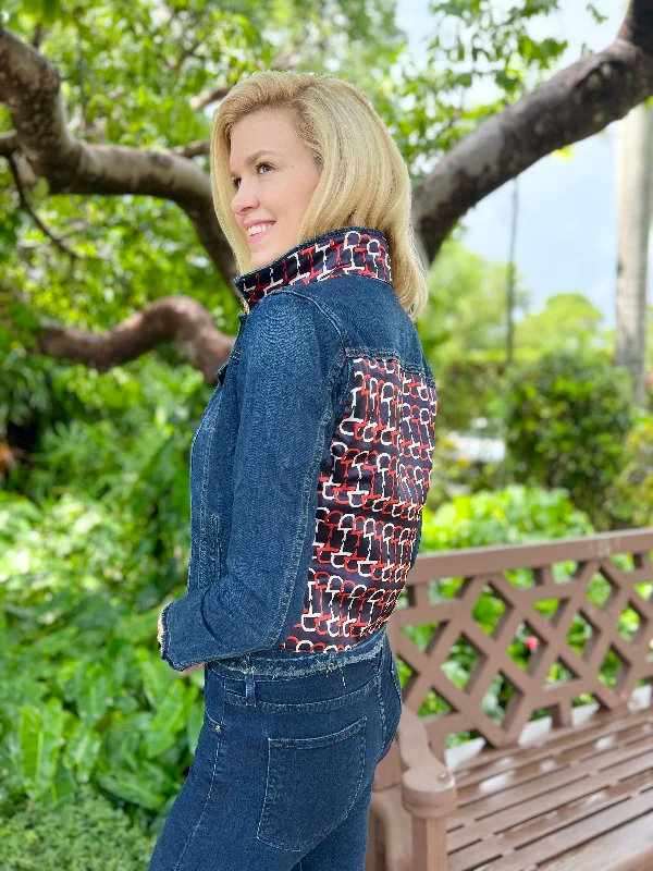 Styling denim jackets for summer -The Dark Denim Jacket / Get My Bit