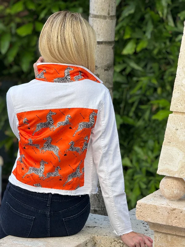 Denim coats with sustainable materials -The White Denim Jacket / Lots of Zebras