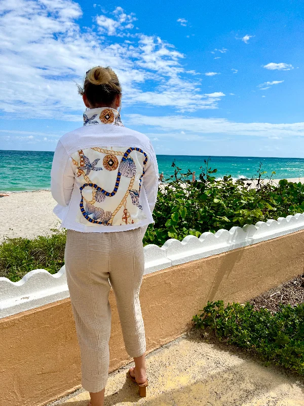 Styling tips for boyfriend denim jackets -The White Denim Jacket / Ocean Inspiration Styling tips for boyfriend denim jackets -The White Denim Jacket / Ocean Inspiration