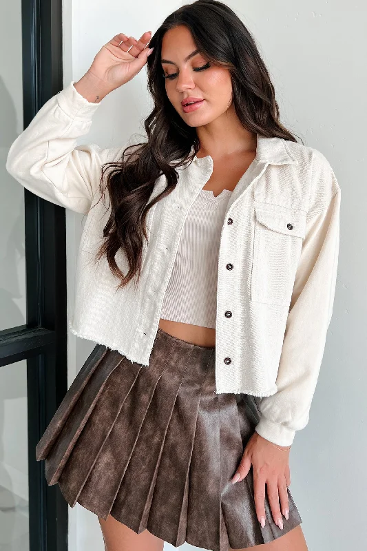 Styling tips for oversized denim jackets -Chronicling Life Contrast Sleeve Shacket (Oatmeal) Styling tips for oversized denim jackets -Chronicling Life Contrast Sleeve Shacket (Oatmeal)