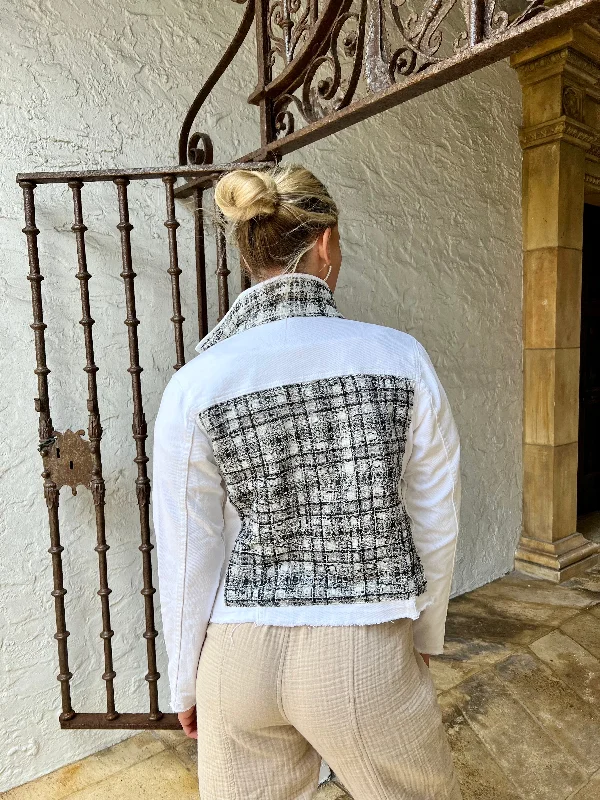 How to style a denim jacket with dresses -The White Denim Jacket / Gray and Silver Tweed How to style a denim jacket with dresses -The White Denim Jacket / Gray and Silver Tweed