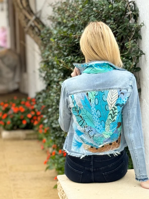 Styling tips for oversized denim jackets -The Light Denim Jacket / Sky Blue