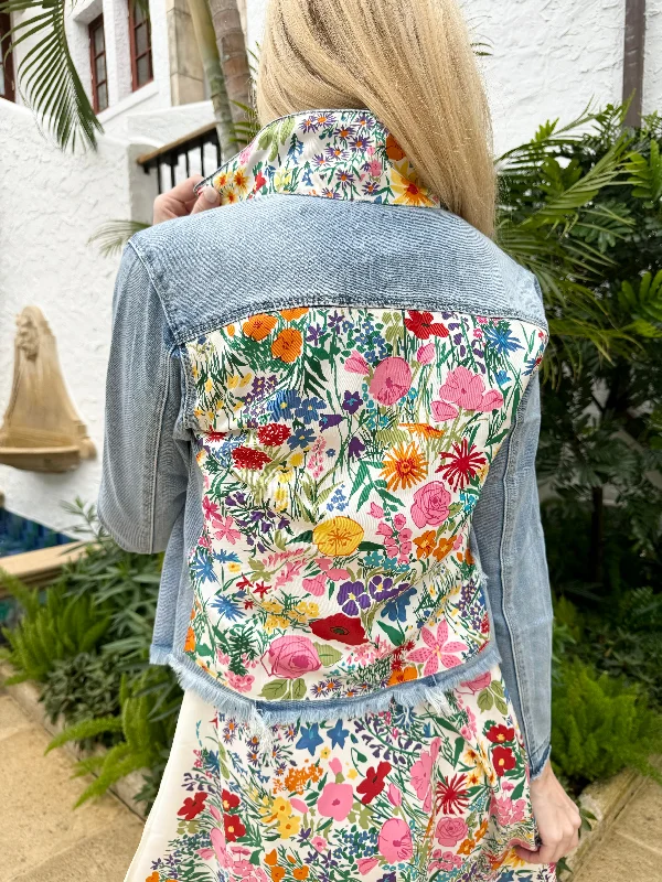 Denim coats with sustainable materials -The Light Denim Jacket / Field of Flowers