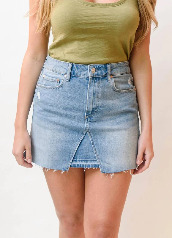 Women's mini-length denim skirts for weekend outings -Jessie Raw Hem Denim Skirt In Lightwash