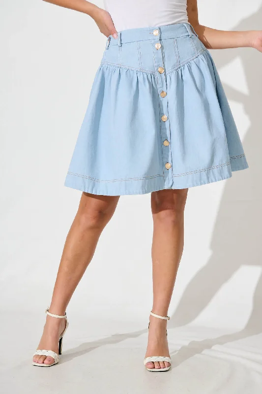 Women's button-up denim skirts for trendy outfits -Judi Denim Skirt In Light Blue