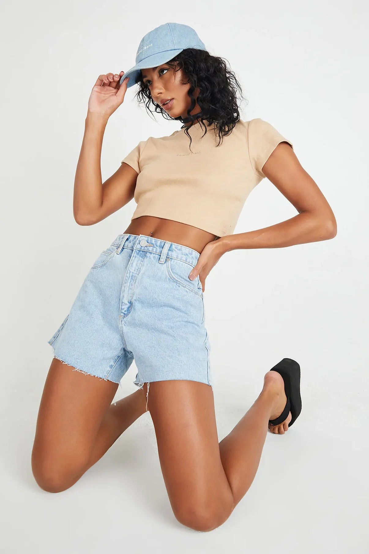 Often Plus a great fabric to style for denim -ABRAND JEANS - Venice denim high waist shorts! 29/11 Often Plus a great fabric to style for denim -ABRAND JEANS - Venice denim high waist shorts! 29/11