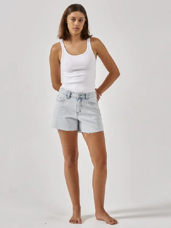 With for top fabric and and style if a:Erica Mid Rise Short - Faded Dust Blue