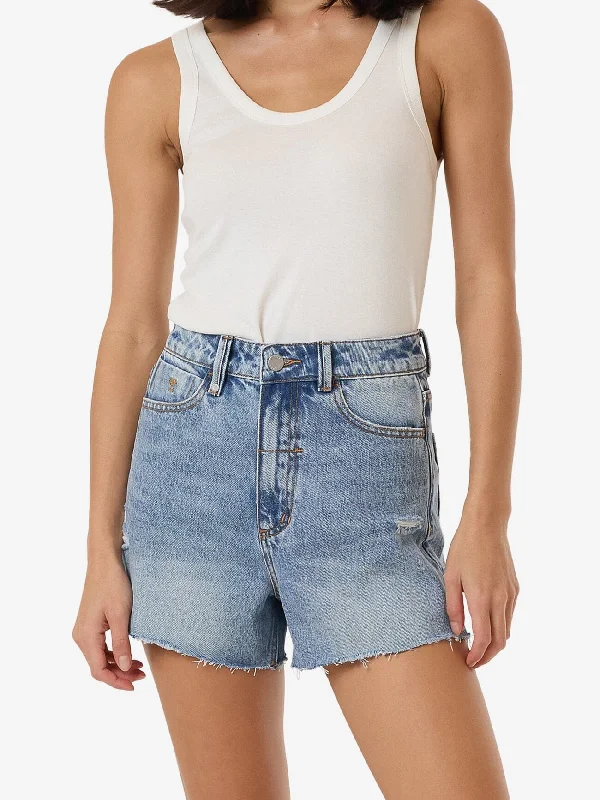 Women's denim shorts near the stores :Erica Short - Tempest Blue Thrashed