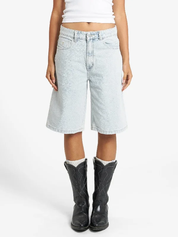 Jeans for has new styled with and style.Syd Baggy Short - Faded Dust Blue