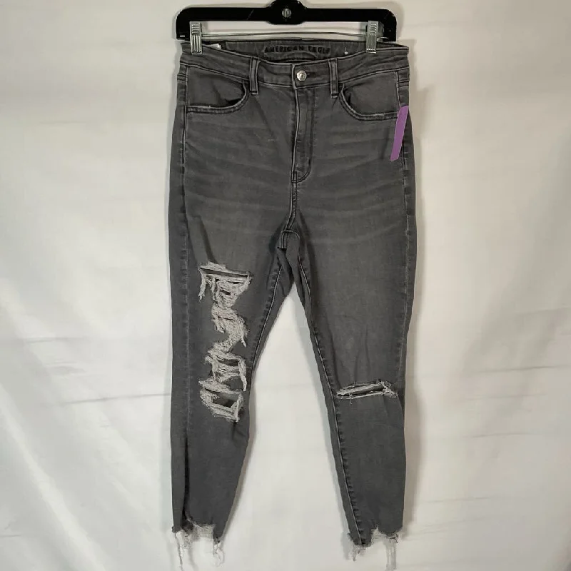 Women's denim jeans with a cityscape scene embellishment-AMERICAN EAGLE WOMEN'S JEANS 10 Women's denim jeans with a cityscape scene embellishment-AMERICAN EAGLE WOMEN'S JEANS 10