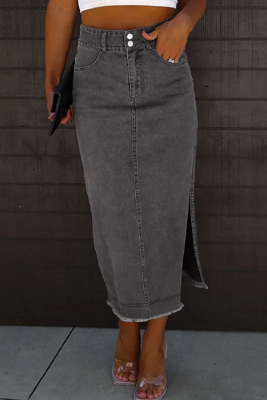 Women's bell-bottom denim skirts for bohemian style -Black Raw Edge Side Slits Buttoned Midi Denim Skirt Women's bell-bottom denim skirts for bohemian style -Black Raw Edge Side Slits Buttoned Midi Denim Skirt