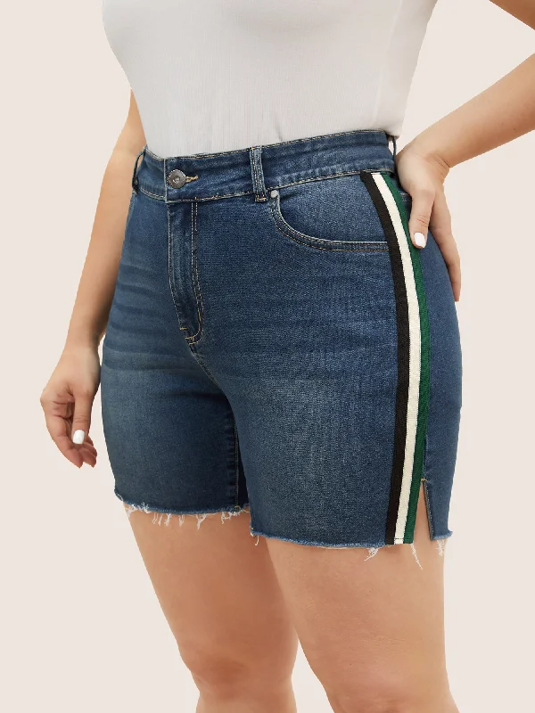 Women's denim shorts for shopping-Contrast Webbing Slit Raw Hem Denim Shorts