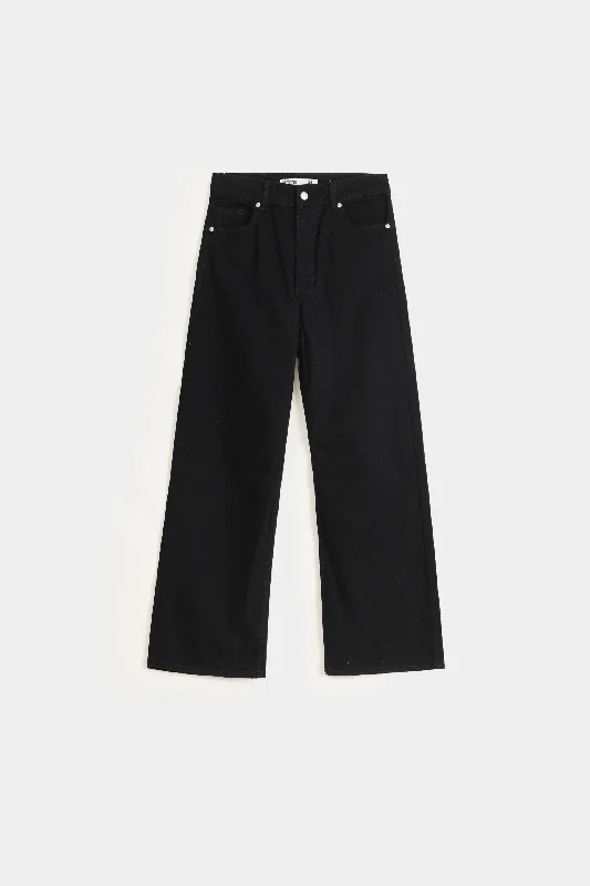 Basic Wide Leg Jeans