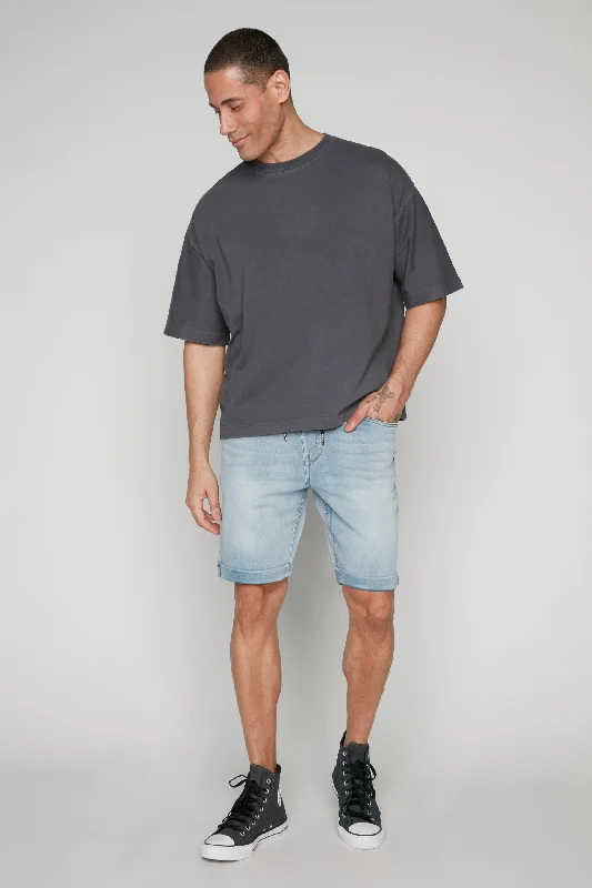Women's denim shorts and a beanie-LENNON - Mens Rolled-Up Shorts - Vintage Blue