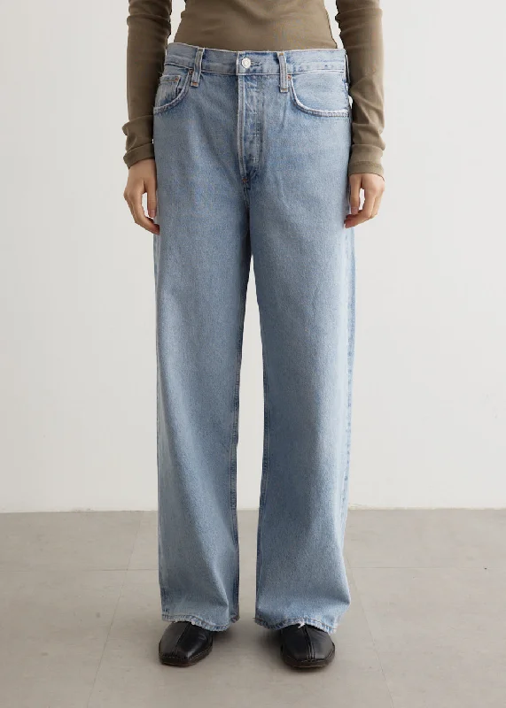 Women's denim jeans with a light wash-Low Slung Baggy Jeans