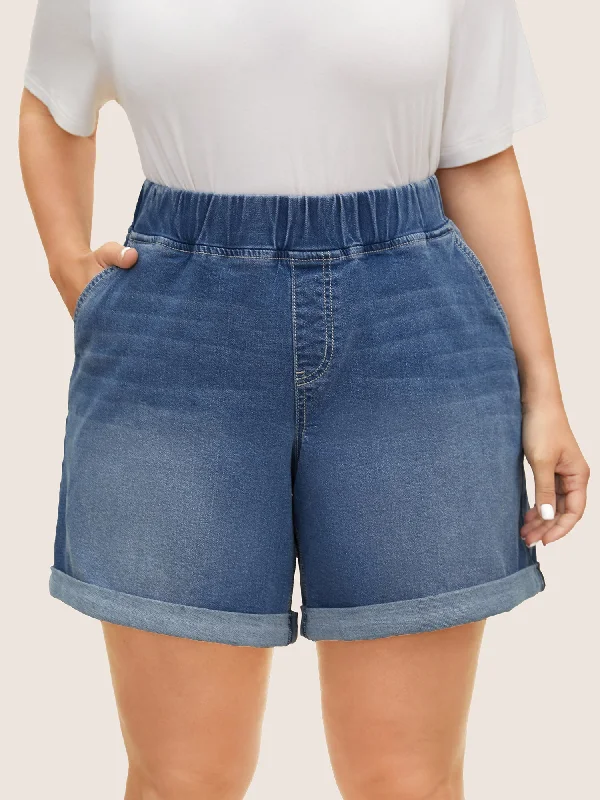 What can shop it now style:Medium Wash Roll Hem Loose Denim Shorts