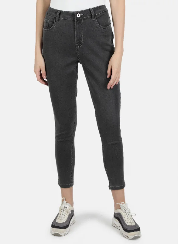 Women's denim jeans and statement belt-Women Grey Slim Fit Denim