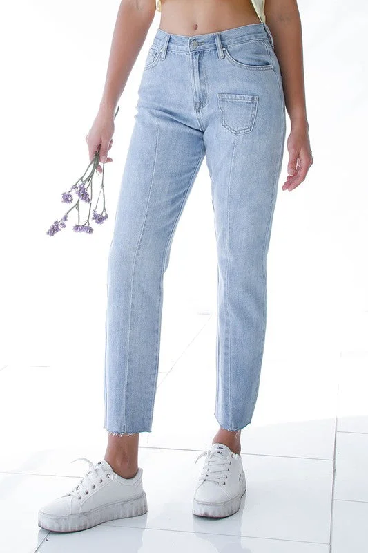 Women's denim jeans with a silk fabric-Patched Pocket Boyfriend Jeans