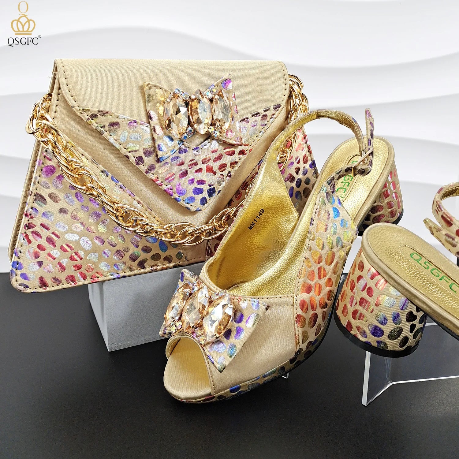 Golden Color Peep Toe Women Heel Shoes Matching Bag Set For Ladies