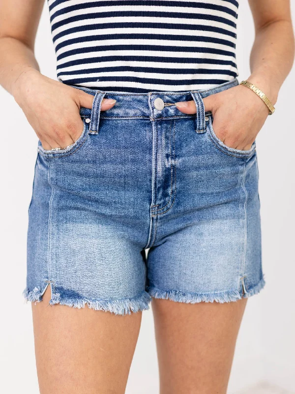 Women's denim shorts for graphic t-shirts :RISEN Medium High Rise Front Seam Slit Short