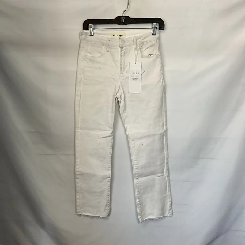 Women's denim jeans with a drawstring waist-risen WOMEN'S JEANS