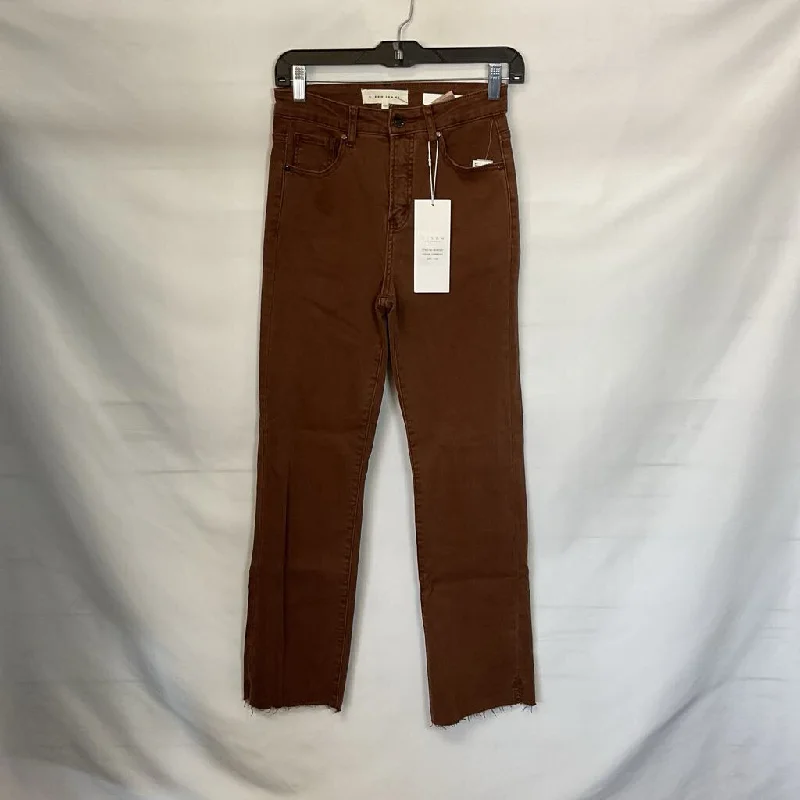 Women's denim jeans with a snap closure-risen WOMEN'S JEANS