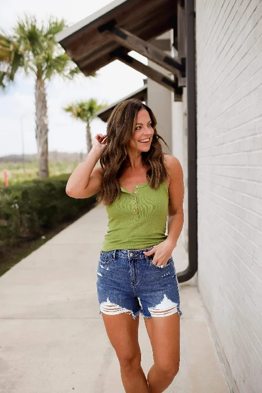 Women's denim shorts with a baseball cap-Samantha High Rise Rigid Magic Distressed Cutoff Shorts Women's denim shorts with a baseball cap-Samantha High Rise Rigid Magic Distressed Cutoff Shorts