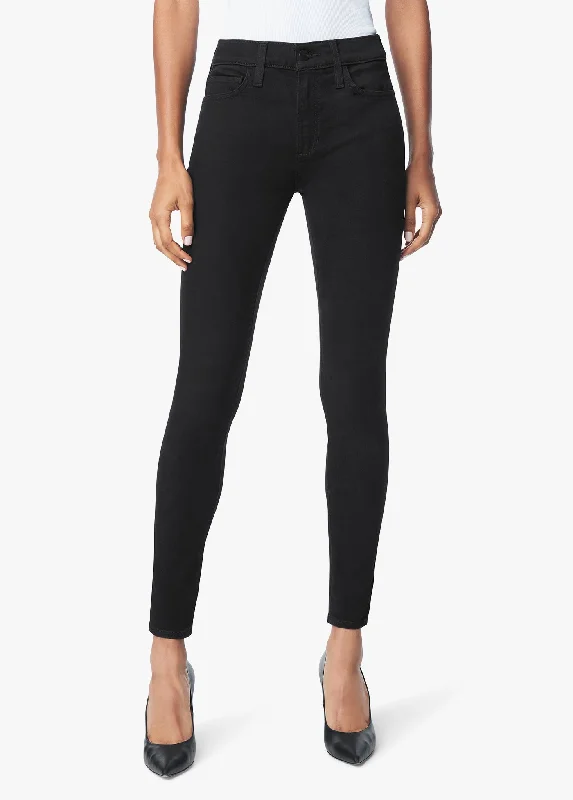 Women's denim jeans with a light wash-THE ICON