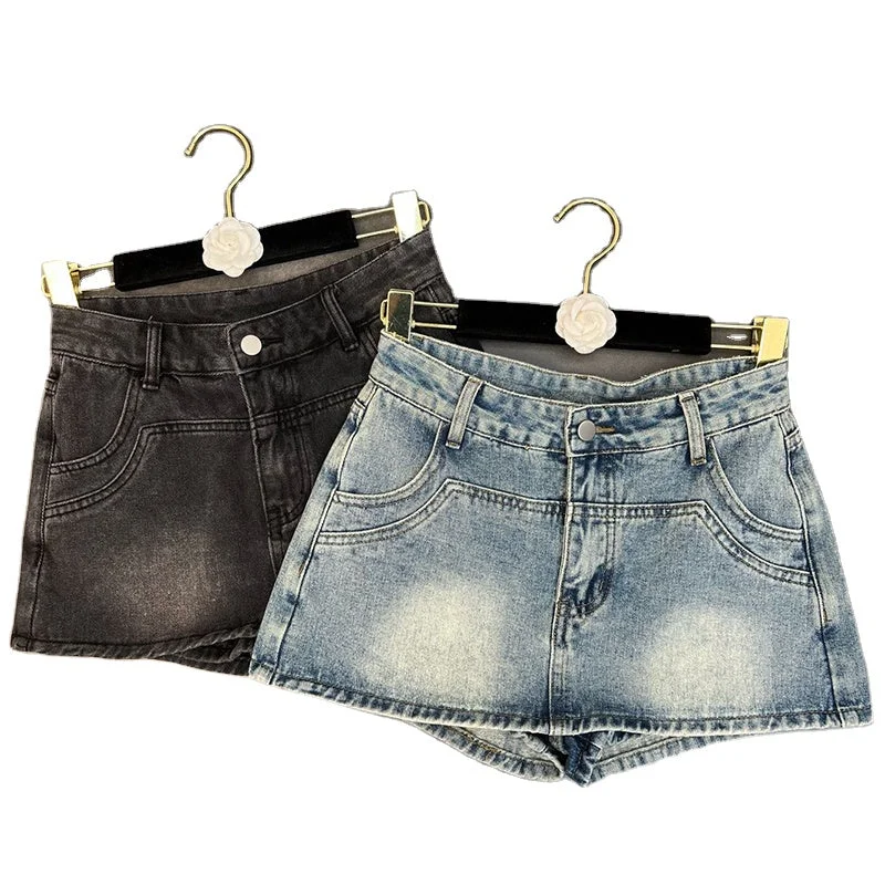 Women's denim shorts for petite women-TWOTWINSTYLE Wholesale 2023 Summer Lightblue Denim Shorts For Women High Waisted