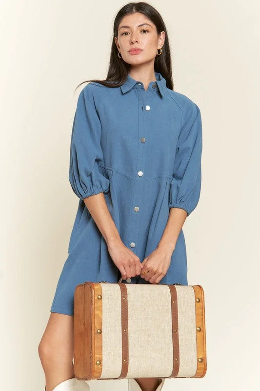 How to style denim dress in fall--What fit can styled woman-Denim bottom down dress
