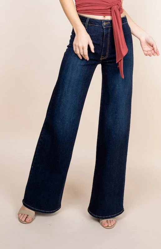 Women's denim jeans with a bull denim fabric-Wide Leg High Rise Denim Jeans