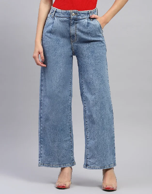 Women's denim jeans with a peace change cause design embellishment-Women Blue Heavy Wash Regular Fit Denim
