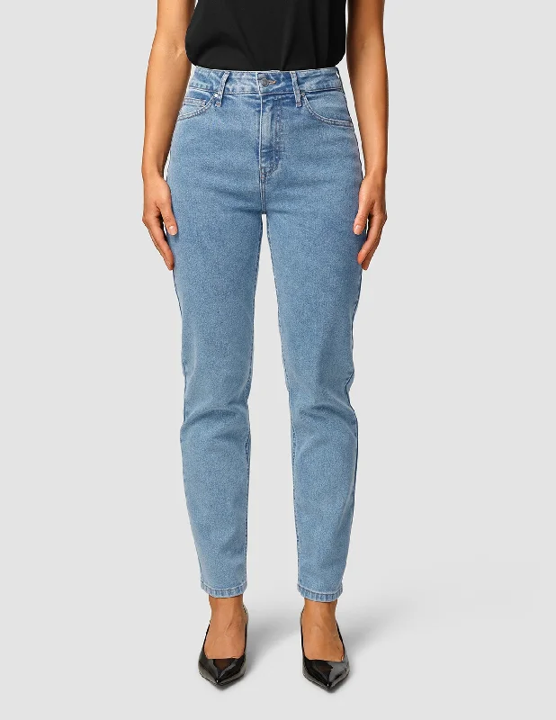 Women's denim jeans new and stylist-Jeans Tapered Snow Blue Wash